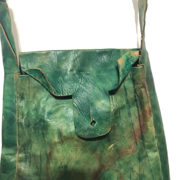 Hand dyed Green Leather Purse - Picture 6 of 11